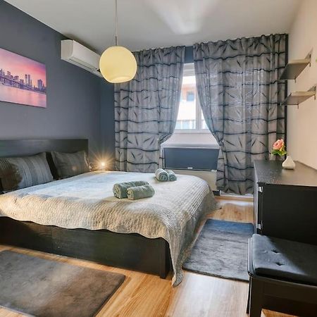 Comfort In Center Varna Exterior photo